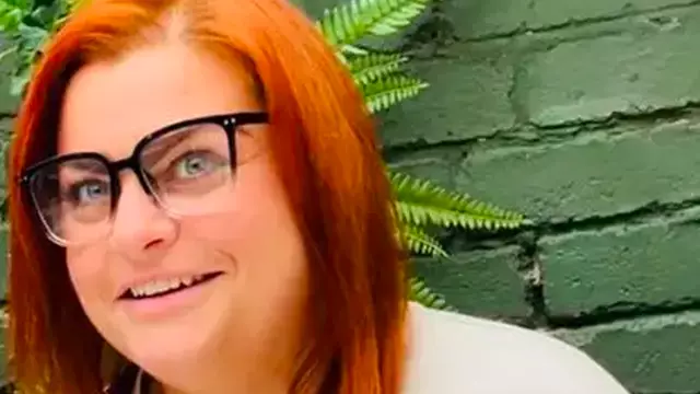 Woman, 35, dies just days after being diagnosed with cancer after two crucial signs were missed