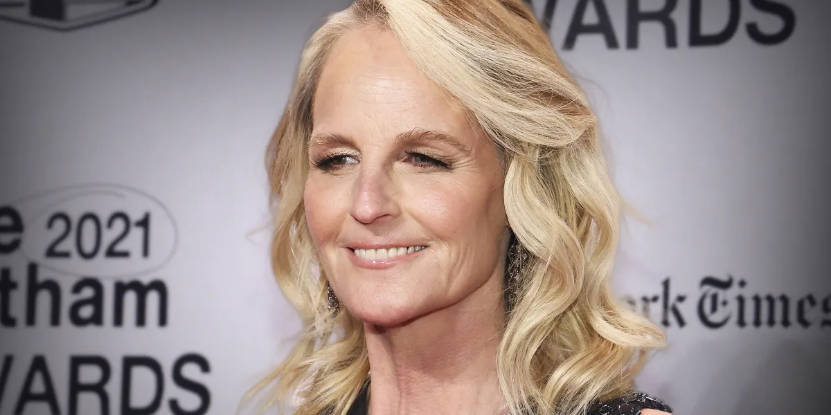 Helen Hunt Shared New Makeup-Free Photo: At 60, Fans Accused Her of Having Undergone Plastic Surgery