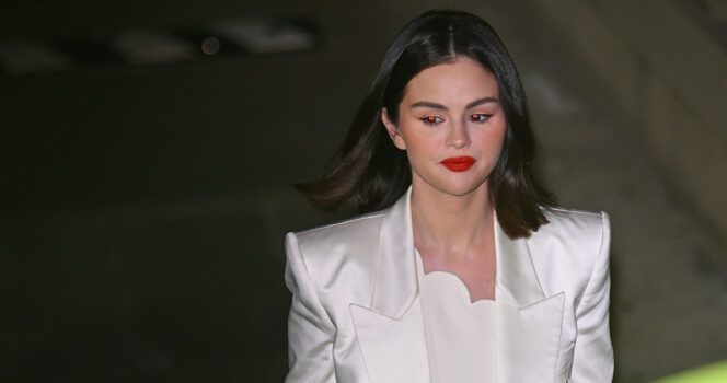 Selena Gomez drops 750,000 fans after weepy social media clip